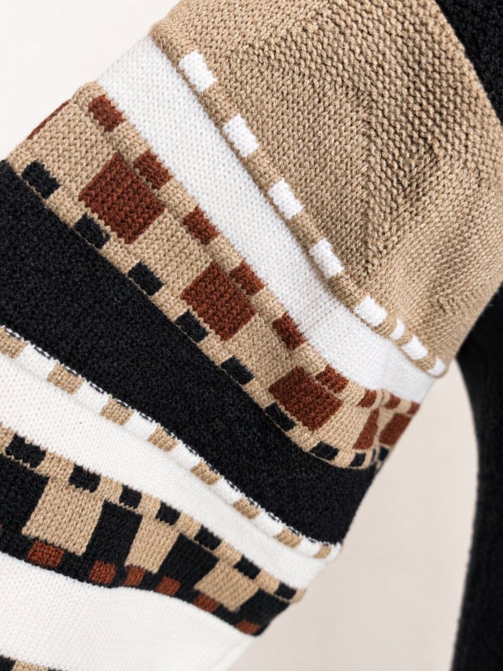 Bachrach Men’s XL Geometric Knit Sweater | Beige Black Brown Wool Blend - Picture 6 of 9